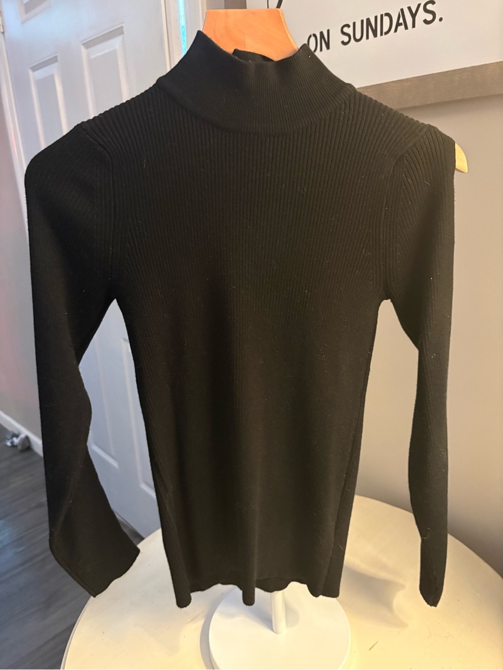 Tahari Black Ribbed Mock Neck Women's Sweater XS cutout sleeves S14